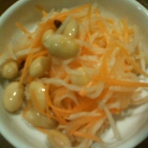 大豆と大根の中華風サラダ